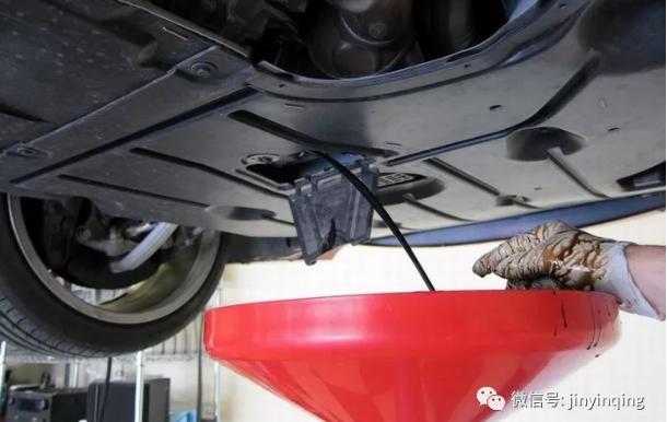 进口品牌润滑油招代理商|机油为什么5000公里一换?