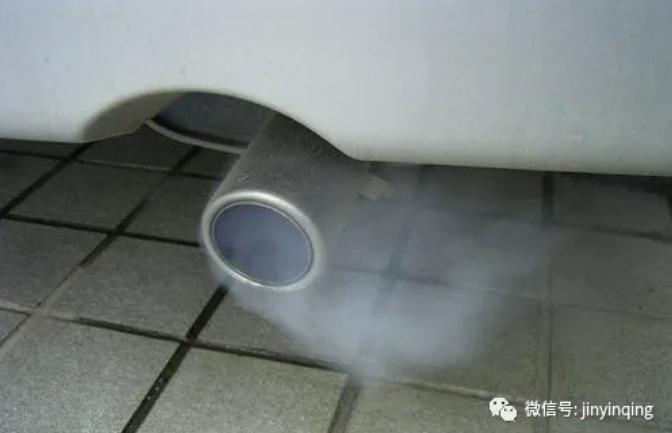 德国进口润滑油代理|汽车排气管总是冒白烟正常吗?