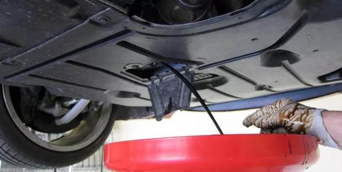 进口机油厂家招商|重力放和抽油哪个好？