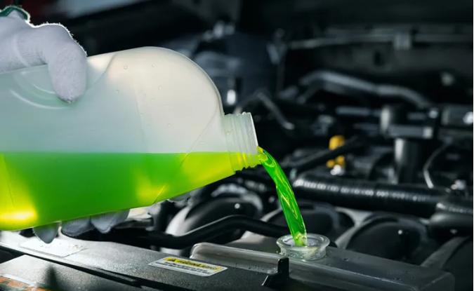 德国进口润滑油代理加盟|防冻液到底多久更换一次？只添不换可不可以？