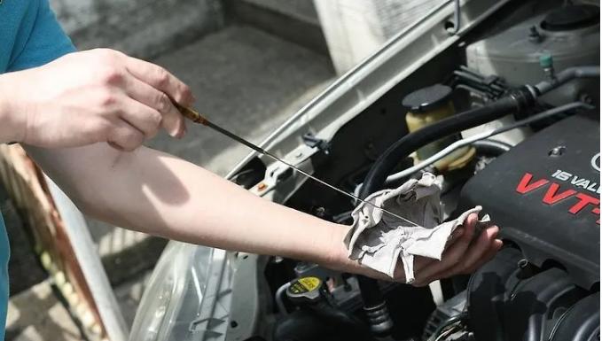 进口润滑油厂家招商|因为磨损造成的发动机烧机油如何解决？